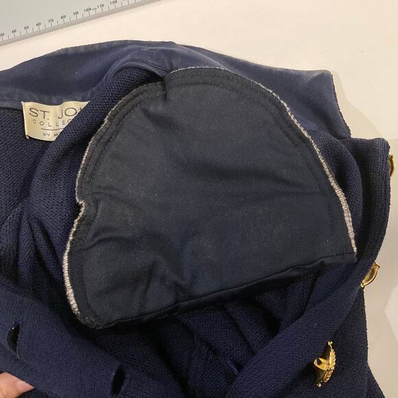 ST.JOHN Collection by Marie Grey Jacket Coat 10 Gold Crest Buttons Santana Knit - Picture 10 of 16